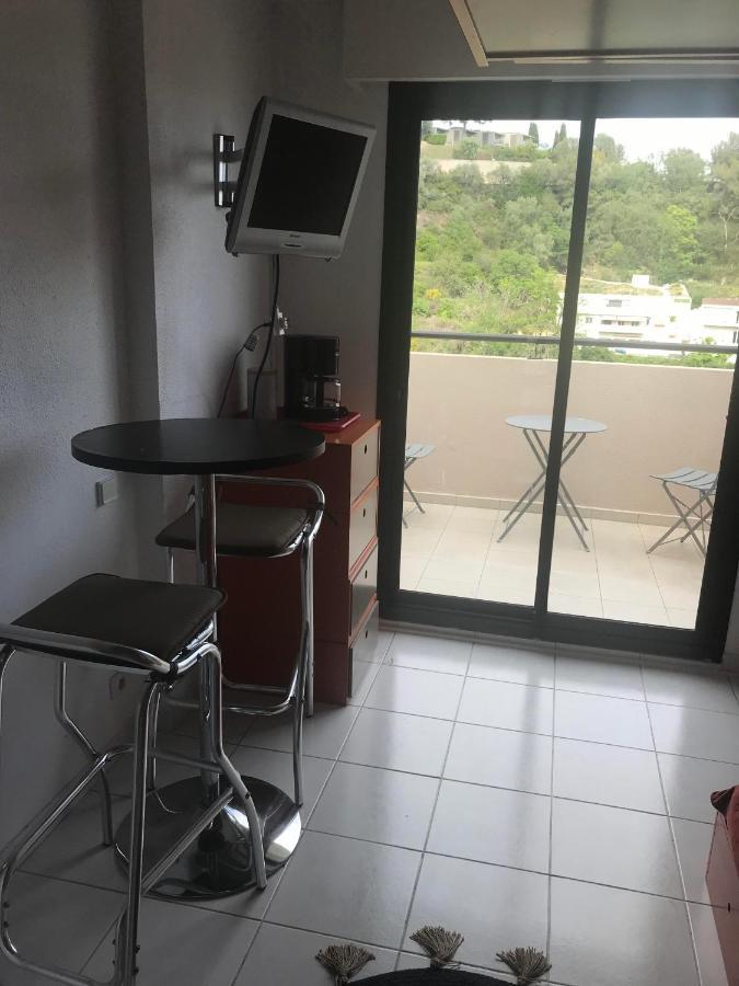 Joli Studio Vue Appartement *